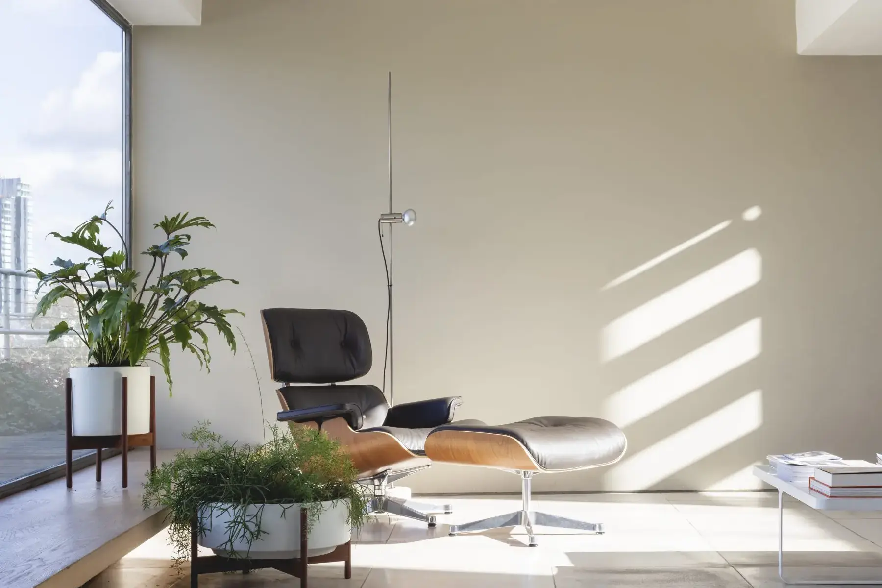 Minimalist Penthouse with Roof Terrace in Old Street